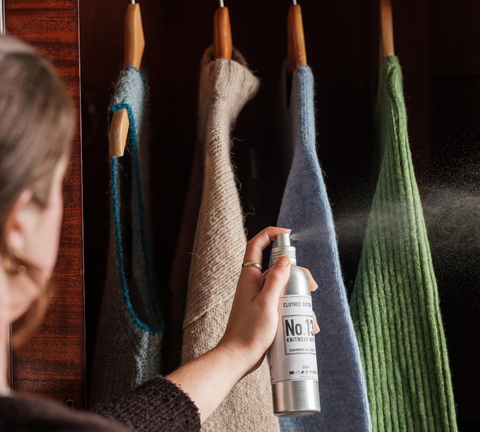 Storing knitwear